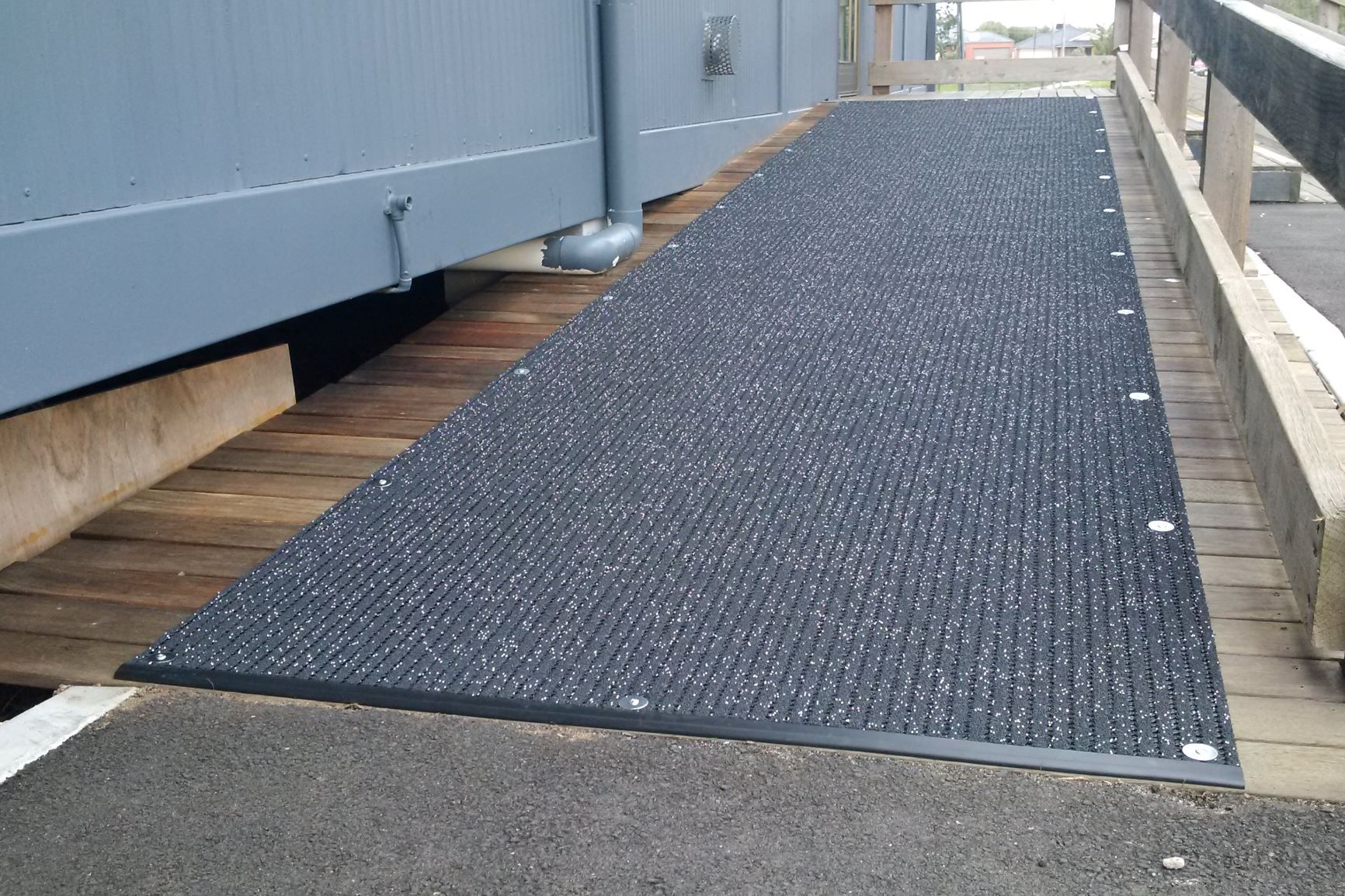 Safety Tread Ultra Grip Mat MatTek Inc Allway Matting